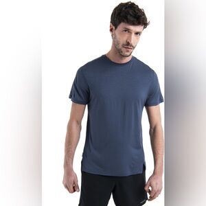 115 icebreaker Men's 150 Merinofine Ace Short Sleeve Tee - Graphite Blue, Small